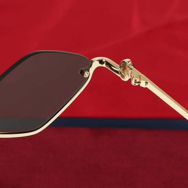 Luxury Women Metal Sunglasses Brand Designer Half-Frame Diamond-Shaped Eyeware Ladies Summer Travelling Beach for Sun Glasses