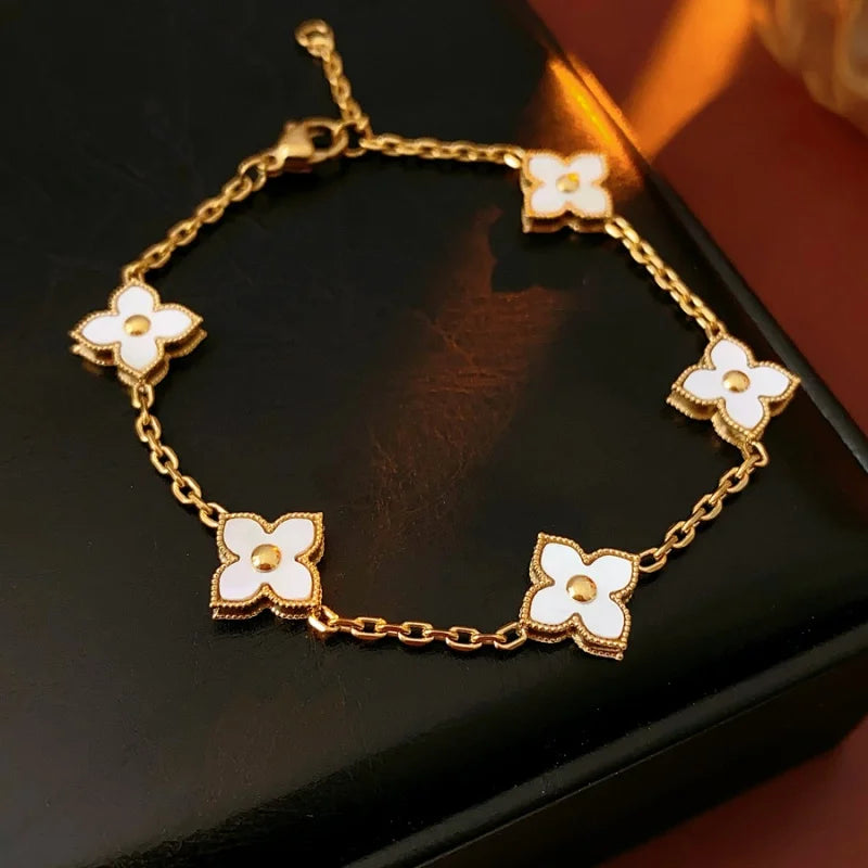 2025 New Natural Shell Stone Flower Bracelet Women Fashion Personality Stainless Steel Luxury Jewelry Bracelet Anniversary Gift