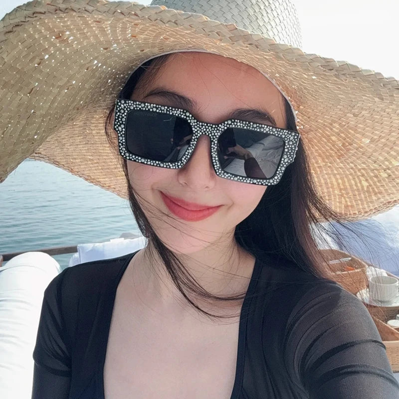 Luxury Square Sunglasses Women Men Fashion Diamond Rectangle Brand Designer Glitter Sun Glasses UV400 Shades Eyeglasses