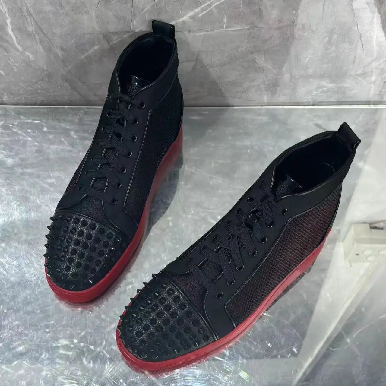 Black Full Rivets Mesh Casual Sports Shoes Men Lace-Up High-Top Sneakers Male Flat Red Sole Fashion Designer Style Zapatillas DE
