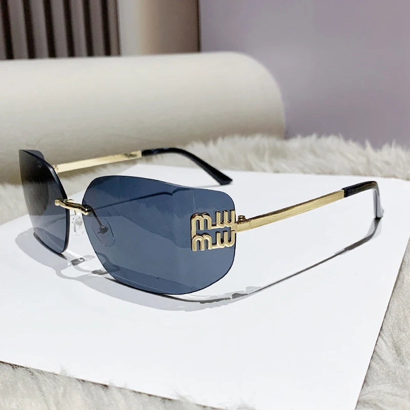 1Pc Classic Sun Glasses Female Funky Metal Luxury Rimless Sunglasses Women Branddesigner Rivets Rectangle Gradient Curved Shades