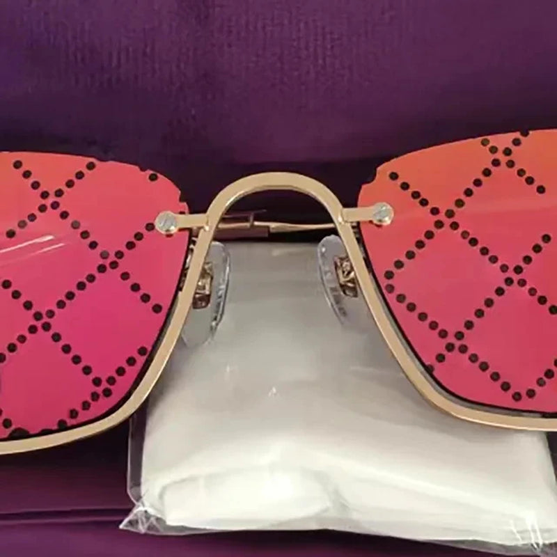 Luxury Women Metal Sunglasses Brand Designer Half-Frame Diamond-Shaped Eyeware Ladies Summer Travelling Beach for Sun Glasses