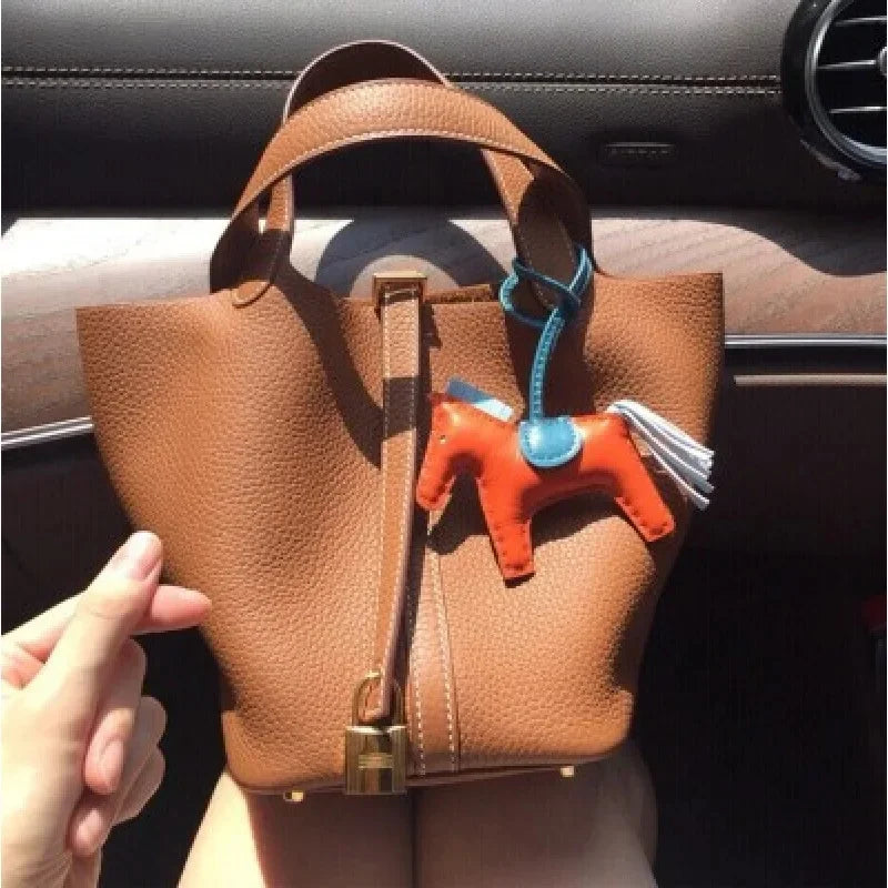 New 2025 Lychee Pattern Bucket Bag Soft PU Women'S Handbag Fashion Market Basket Mother and Baby Bag Trend Large Capacity