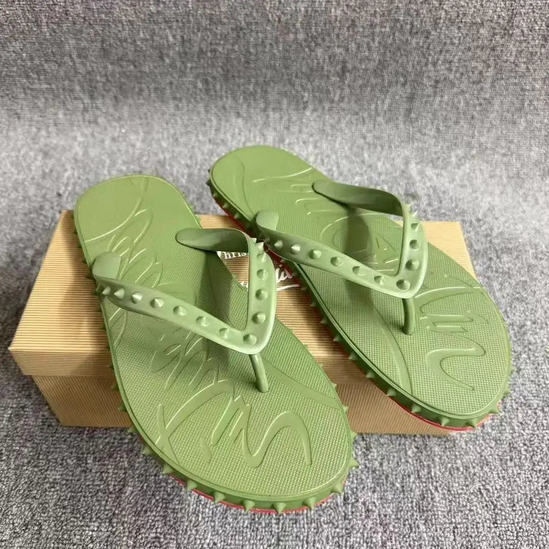 2025 Fashion Flip-Flops Beach Men and Women Same Casual Lightweight Red Slippers Summer Non-Slip