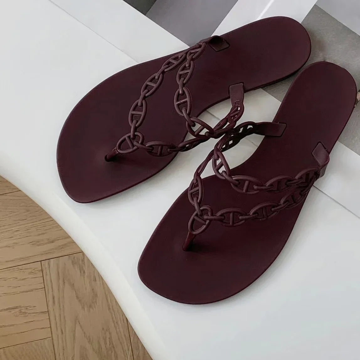 2025 Summer Women Slippers Bow Flip Flops Rivet Flats Sandals Outdoor Transparent Crystal Beach Shoes Female Open Toe Shoes