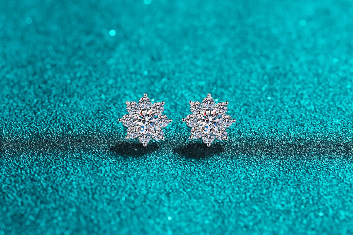 S925 Sterling Silver Snowflake Stud Earrings For Women With Moissanite ✨