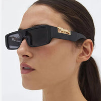 Square Frame One-piece Narrow-Brimmed Leopard Sunglasses 🕶️