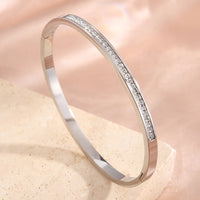 - 5/1pcs Creative Stainless Steel Four-leaf Flower Bracelet Set for Women ✨