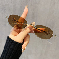New Exquisite Luxury Oval Shaped Diamond-Inlaid Niche Design Sunglasses ✨