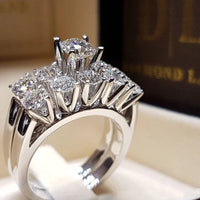  Classic Wedding Engagement Ring for Women Brilliant Cubic Zirconia 💍