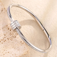 - 5/1pcs Creative Stainless Steel Four-leaf Flower Bracelet Set for Women ✨