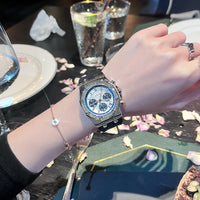 Luxury women's watch with decorative rhinestones 💎