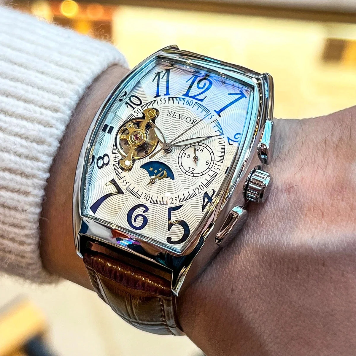 Luxury, Stylish Skeleton Men's Watch, Fully Automatic Mechanical Watch ⌚️