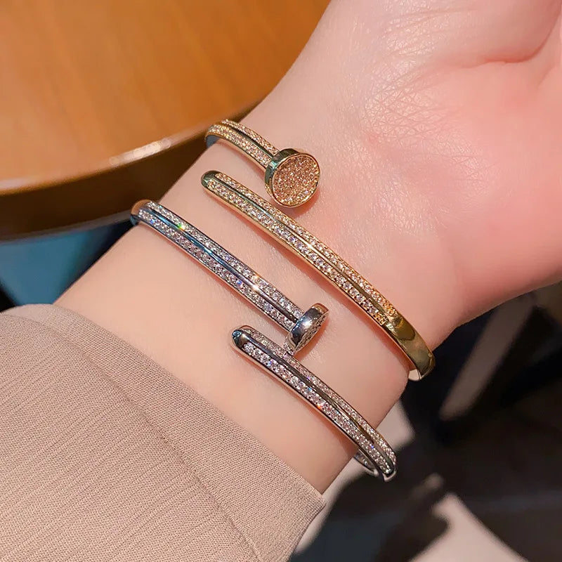 Luxurious Nail Diamond Embedded Open Hand Bracelet 💎