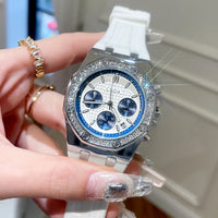Luxury women's watch with decorative rhinestones 💎