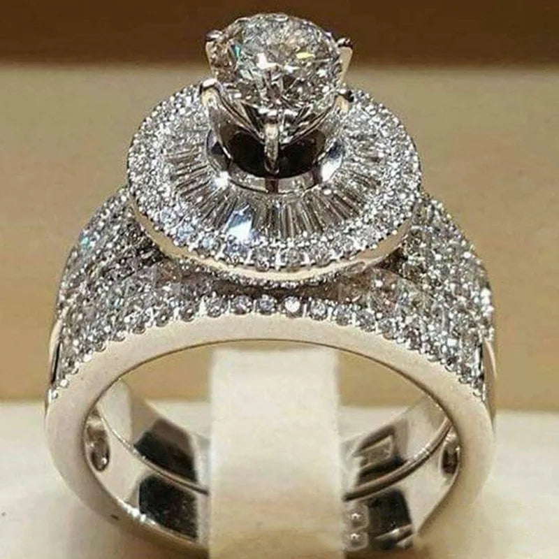  Classic Wedding Engagement Ring for Women Brilliant Cubic Zirconia 💍