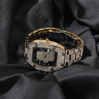 Luxury Watch For Men Black Dial Fashion Fully Iced Out Rhinestones Big Quartz ⌚️