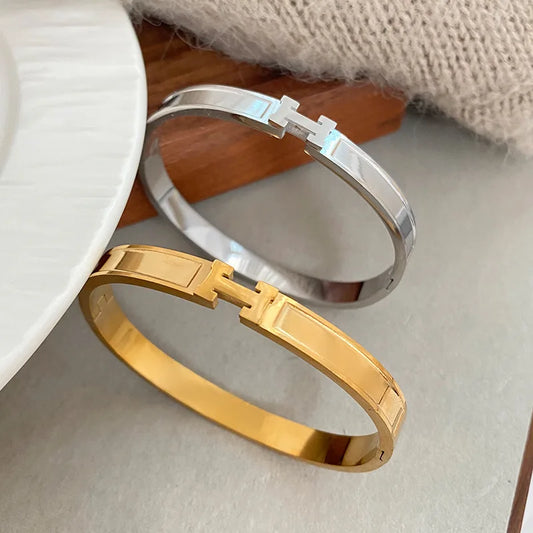 H Letter Bangle Bracelet Women's Unique Design Minimalist Luxury ✨