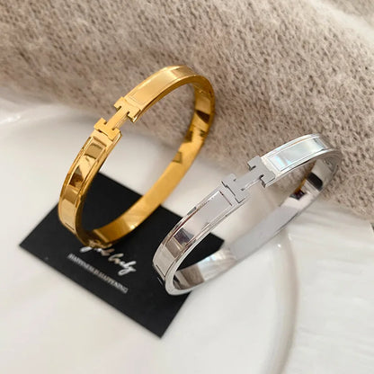 H Letter Bangle Bracelet Women's Unique Design Minimalist Luxury ✨