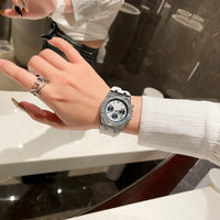 Luxury women's watch with decorative rhinestones 💎