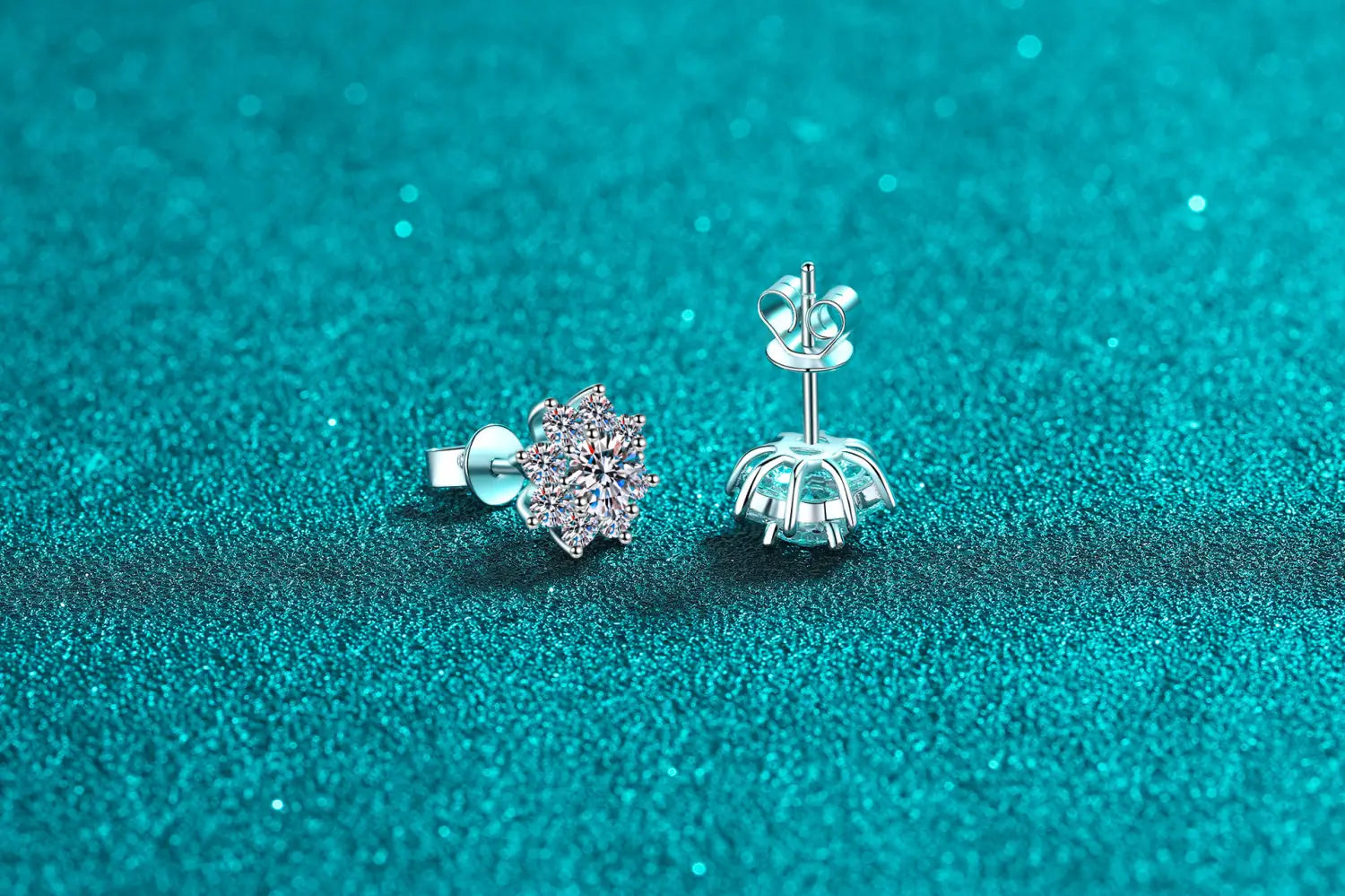 S925 Sterling Silver Snowflake Stud Earrings For Women With Moissanite ✨