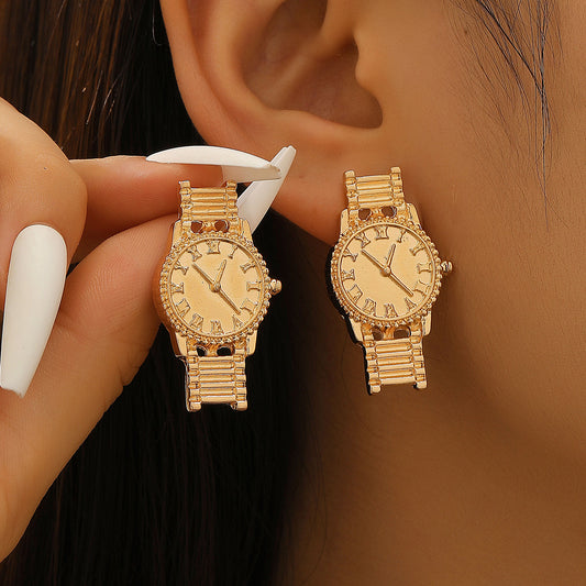 Retro Women's Ear Studs - Vintage Watch-Shaped Earrings Suitable ✨
