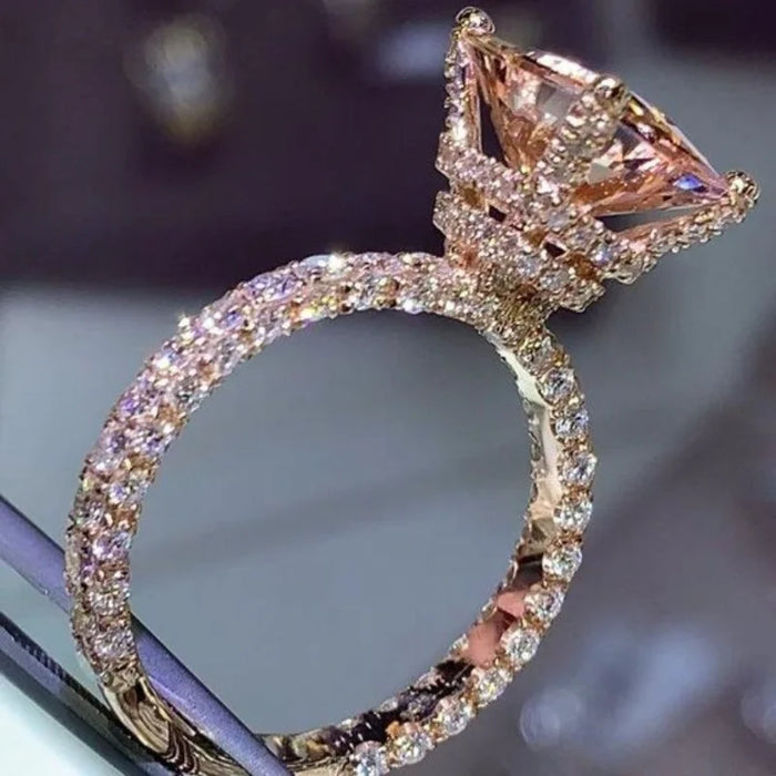 Cushion Cut Morganite  Luxury Rose Gold Ring 💍