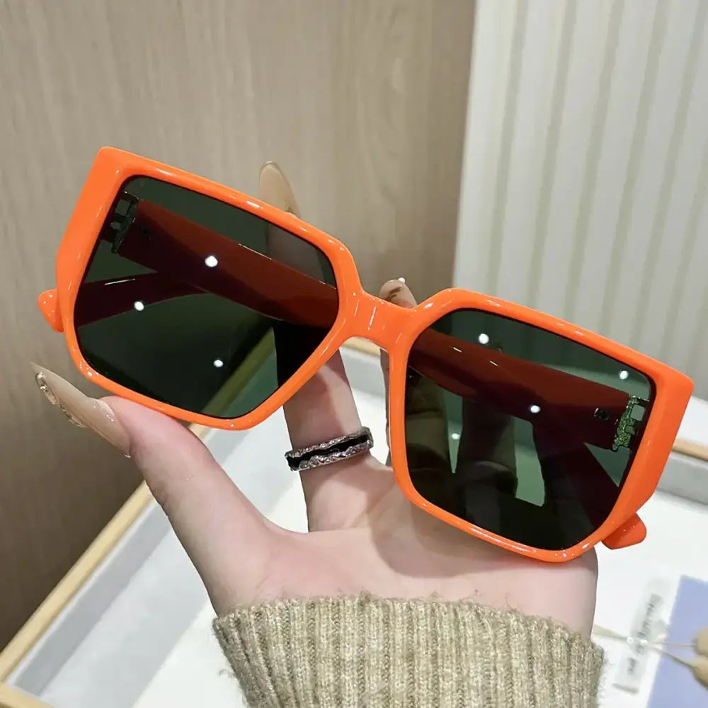 European Cat Eye Sunglasses – UV400 Protection Lightweight Summer Shades 🕶️