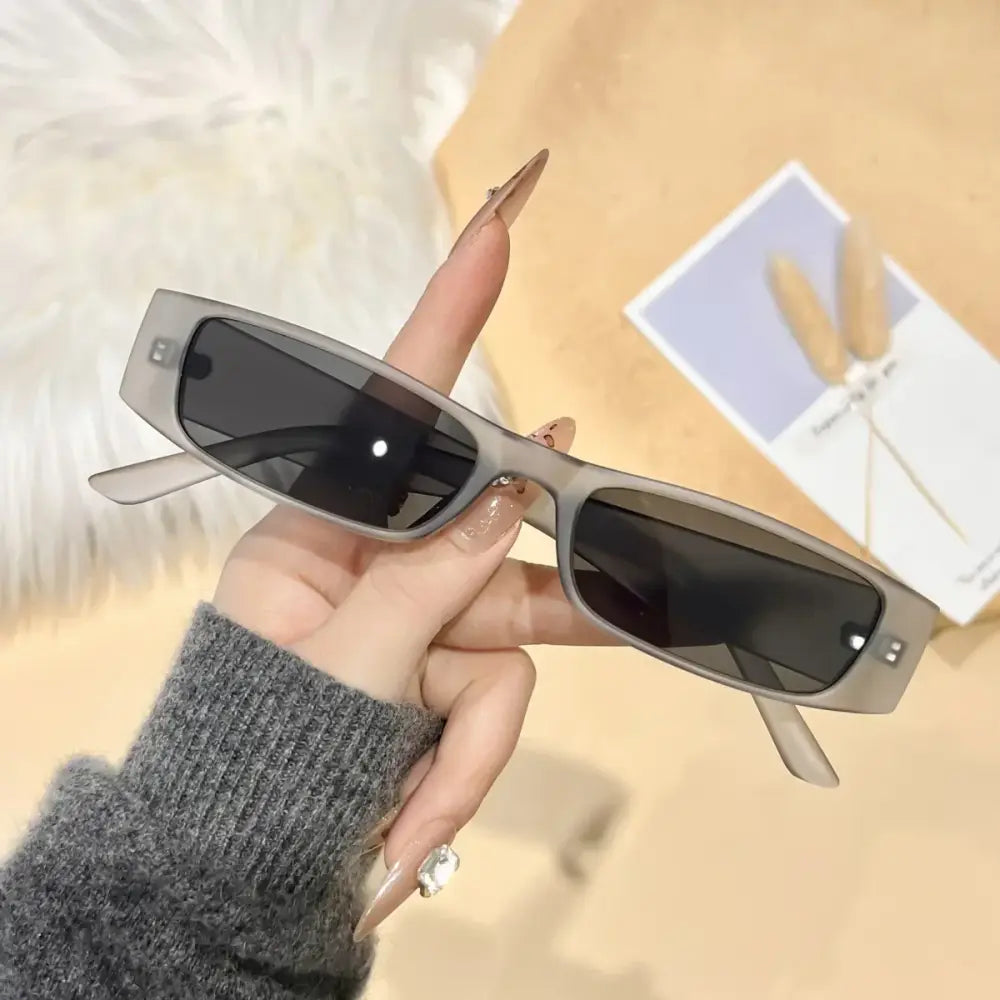 European Retro Cat Eye Sunglasses – UV400 Protection Fashion Shades 🕶️