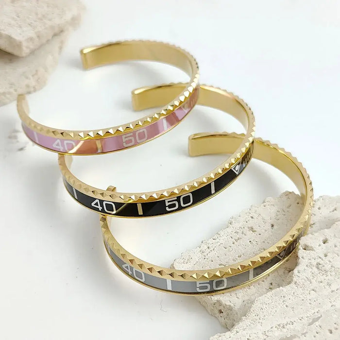 GMT style gold-plated bracelet ⏱️