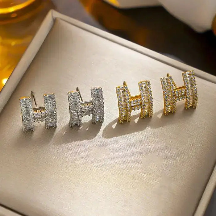 H Letter Ear Female Design High-grade Sense Stud Earrings ✨