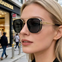 Lightweight Retro Sunglasses – Unisex UV400 Sun Protection 🕶️