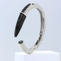 Luxury CZ Pencil Bangle Bracelet – 18K Gold Plated Crystal Cuff for Women 💎
