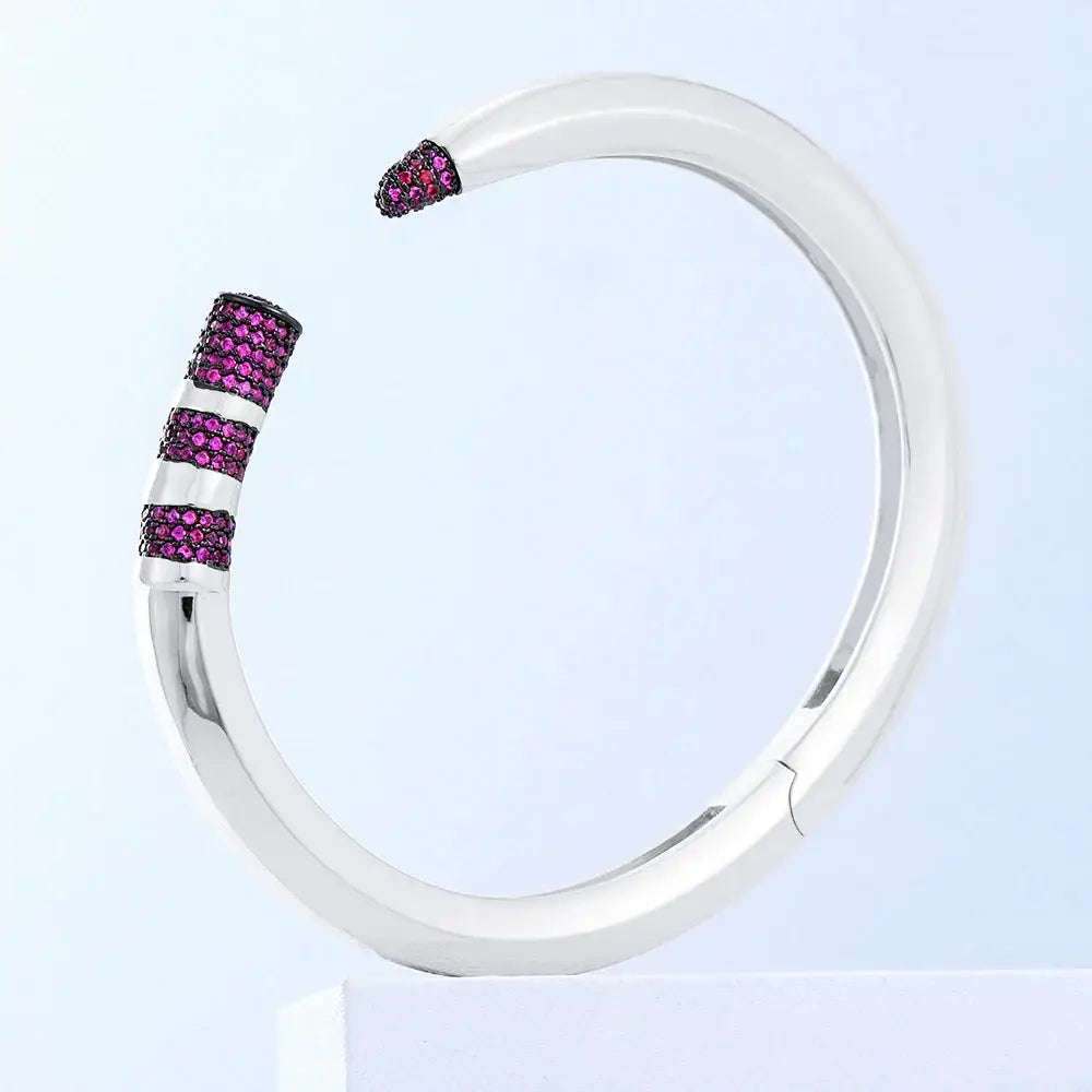Luxury CZ Pencil Bangle Bracelet – 18K Gold Plated Crystal Cuff for Women 💎