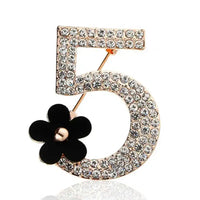 Luxury Flower Brooch Pin – Designer Inspired Floral Fashion Accessory 🖤