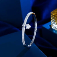 Luxury Heart Shape Cubic Zirconia Bangle for Women Bracelet ✨💎