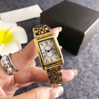 Luxury Retro Rectangular Women's Quartz Watch with Roman Dial ⌚️