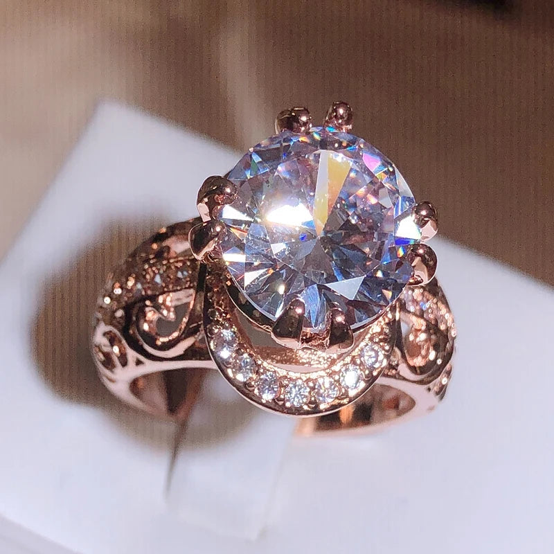 Luxury Super Flash Big Master Zircon Rose Gold Ring 💍