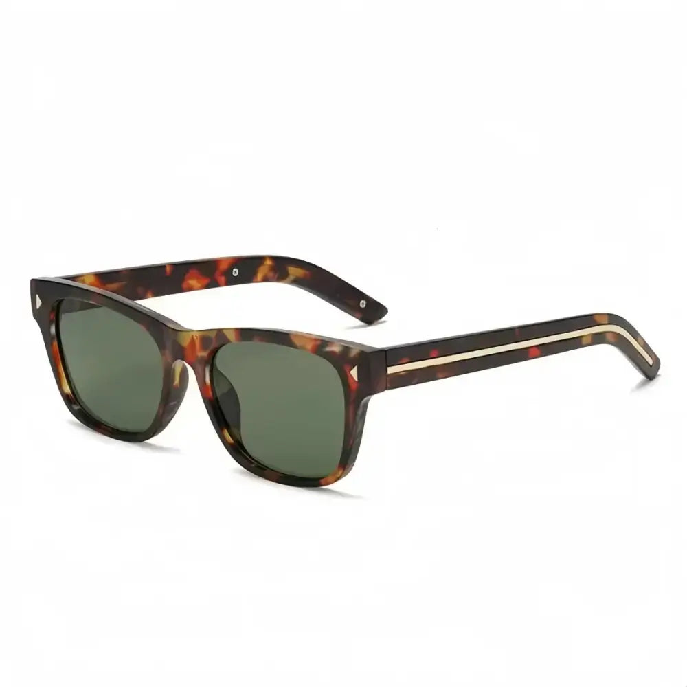 Men's Classic Retro Sunglasses – Lightweight UV400 Summer Eyewear 🕶️