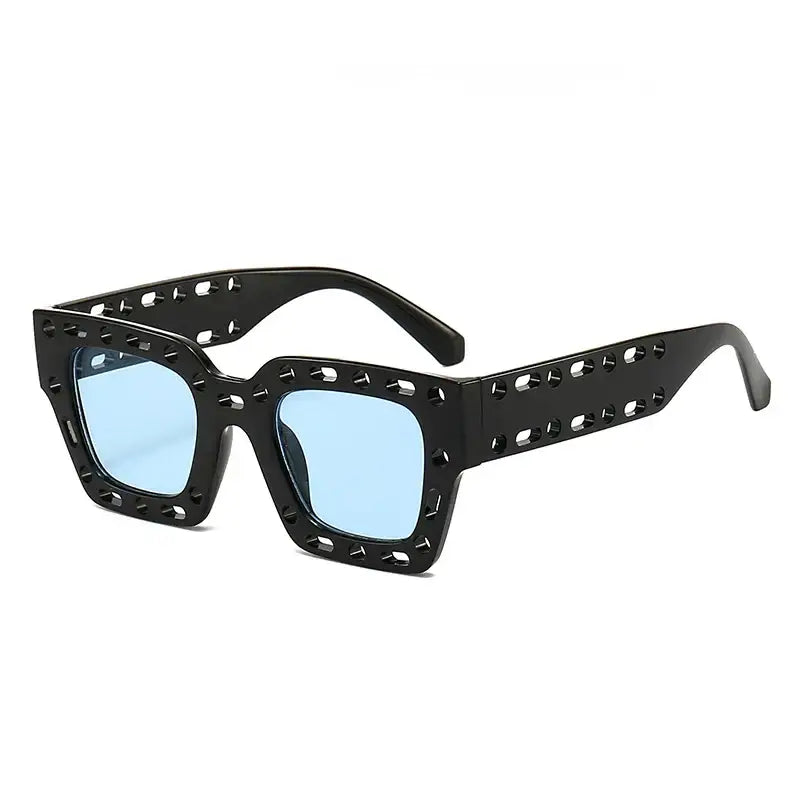 Modern Women's Sunglasses – Lightweight, Stylish & UV Protected 🕶️