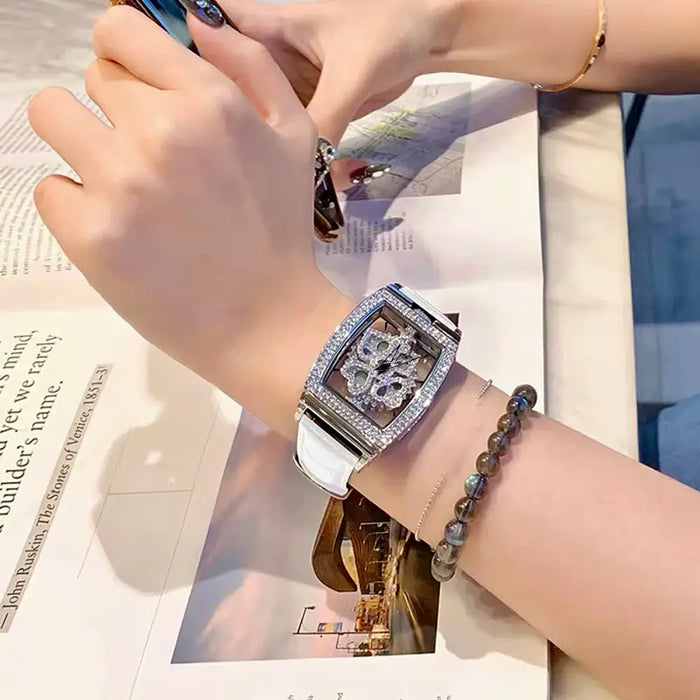 Rhinestone Detail Quartz Movement Watch ✨