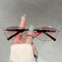 Summer Y2K Sunglasses – Stylish UV Protection & Sun Shading  🕶️