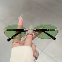 Summer Y2K Sunglasses – Stylish UV Protection & Sun Shading  🕶️